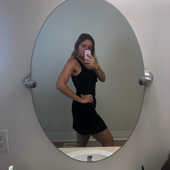 Black mini dress - Picture 2 of 5